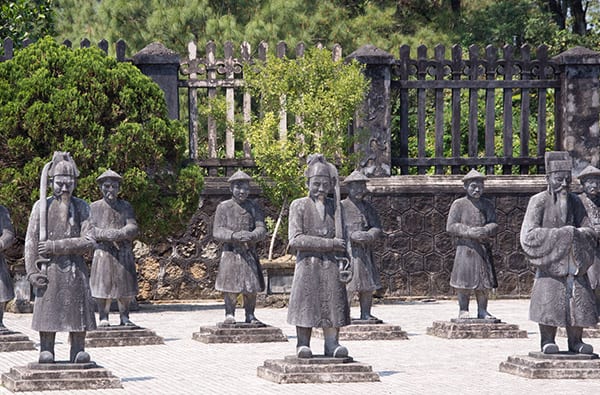 tombs-royal-hue