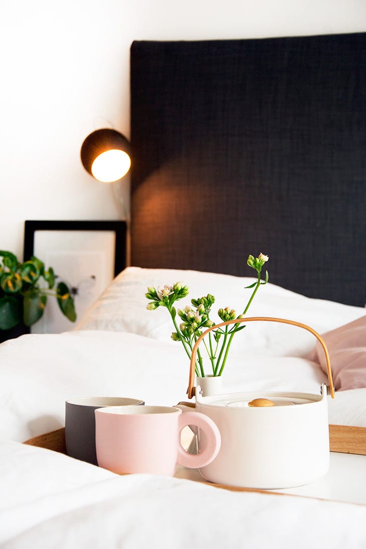 Soveværelse diy sengegavl og sengeborde inspiration