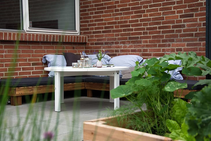 Kakkelbord diy på nyt kakkelbord til udendørs brug i haven Diy havebord