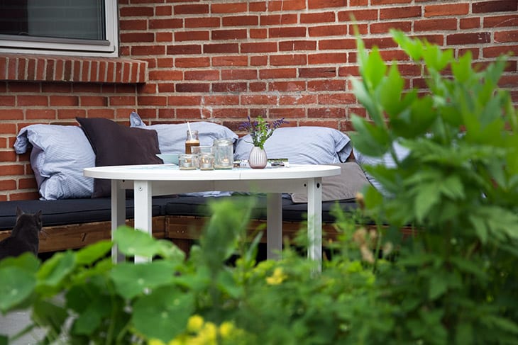 udslettelse Sølv effektivt kakkelbord - DIY på nyt kakkelbord til udendørs brug i haven