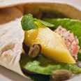 tortilla med laks og mango
