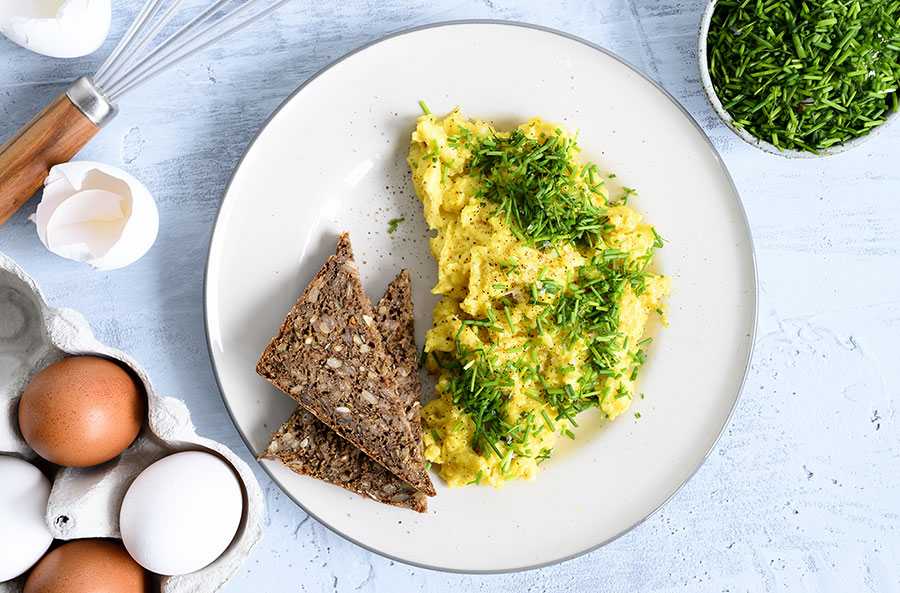 Scrambled Eggs Aeg Til Morgenmad Og Opskrift Pa Roraeg.