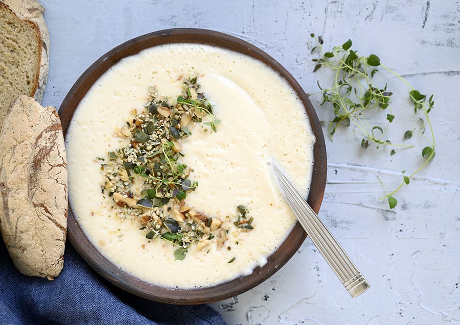 farligt Uberettiget Diplomatiske spørgsmål Blomkålssuppe - opskrift på lækker cremet suppe med blomkål