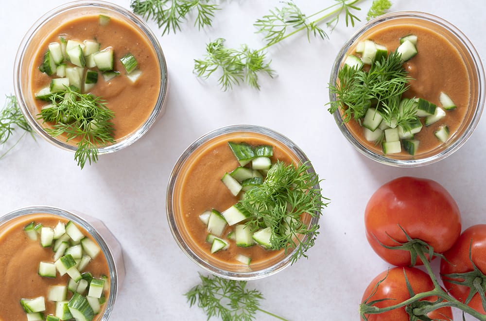sådan Fortrolig Lærd Gazpacho - Kold tomatsuppe - opskrift til varme sommerdage
