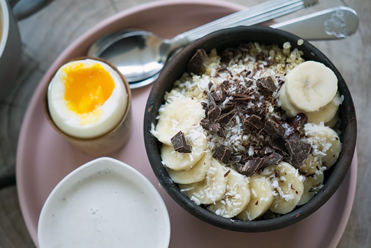 Fantastisk quinoagrød med kokos og banan