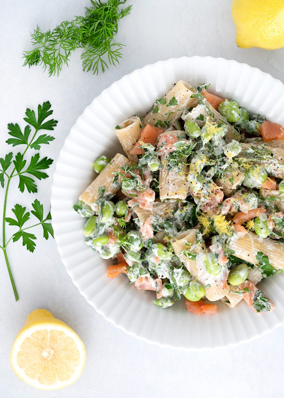 pasta med laks og edamame