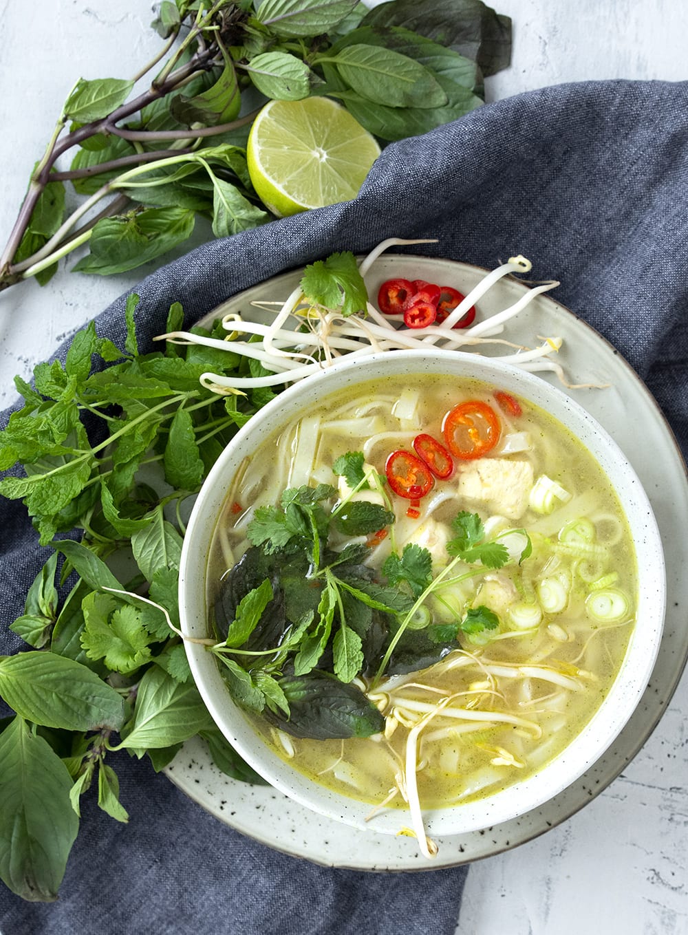 Pho vietnamesisk nudelsuppe