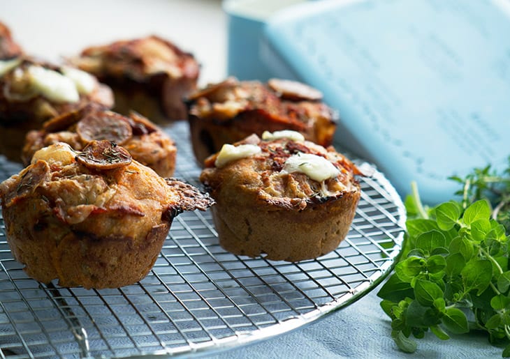 Pizza muffins