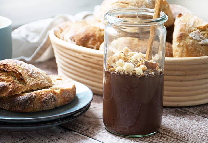 Chokoladesmør med hassenøddeknas