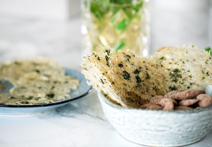 Parmesanchips - lækre sprøde og krydrede snacks med parmesan