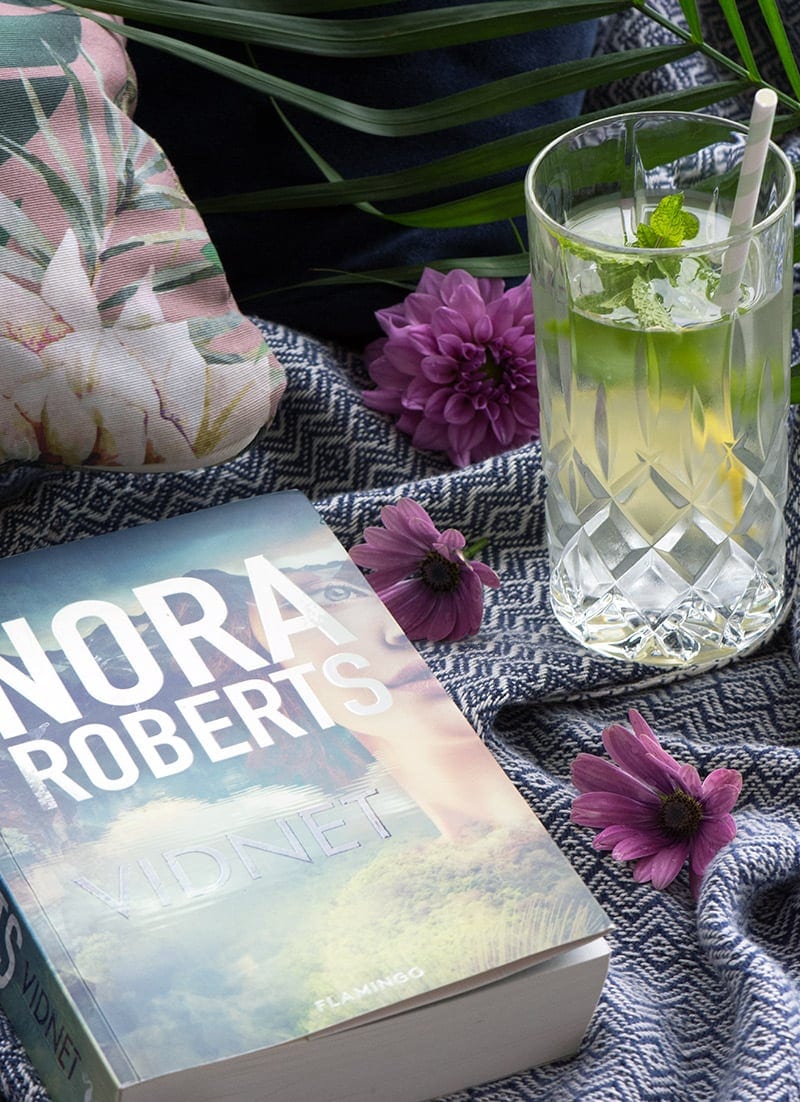 nora roberts 