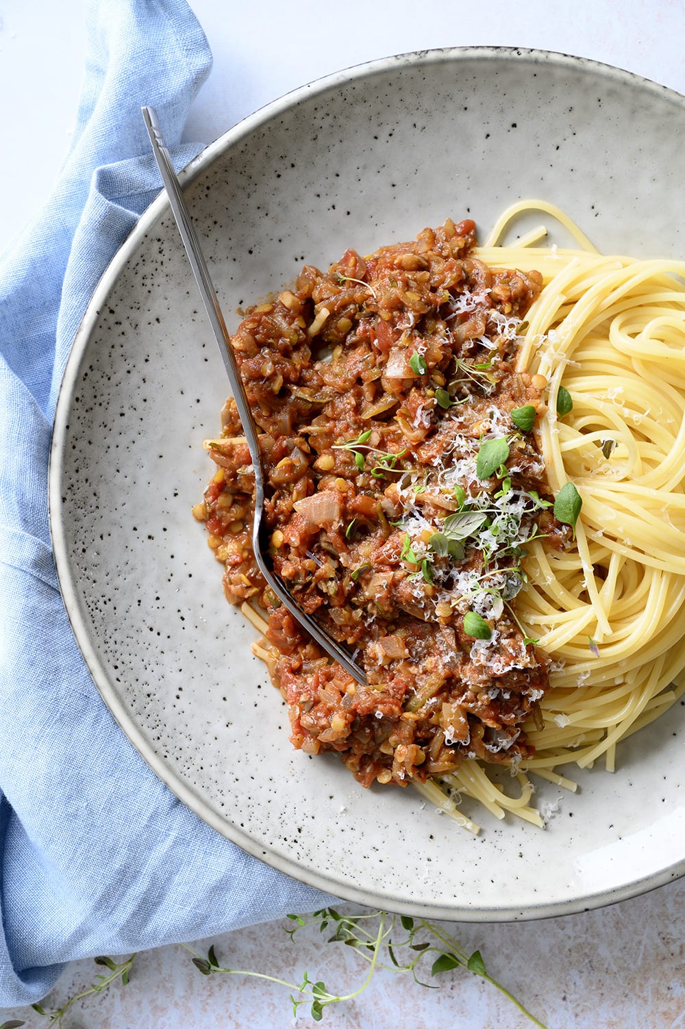 Vegetar Bolognese opskrift på en lækker mættende bolognese uden kød