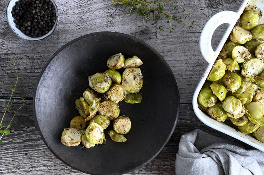 Bær trække Kridt bagt rosenkål med hvidløg og parmesan - lækker opskrift med rosenkål