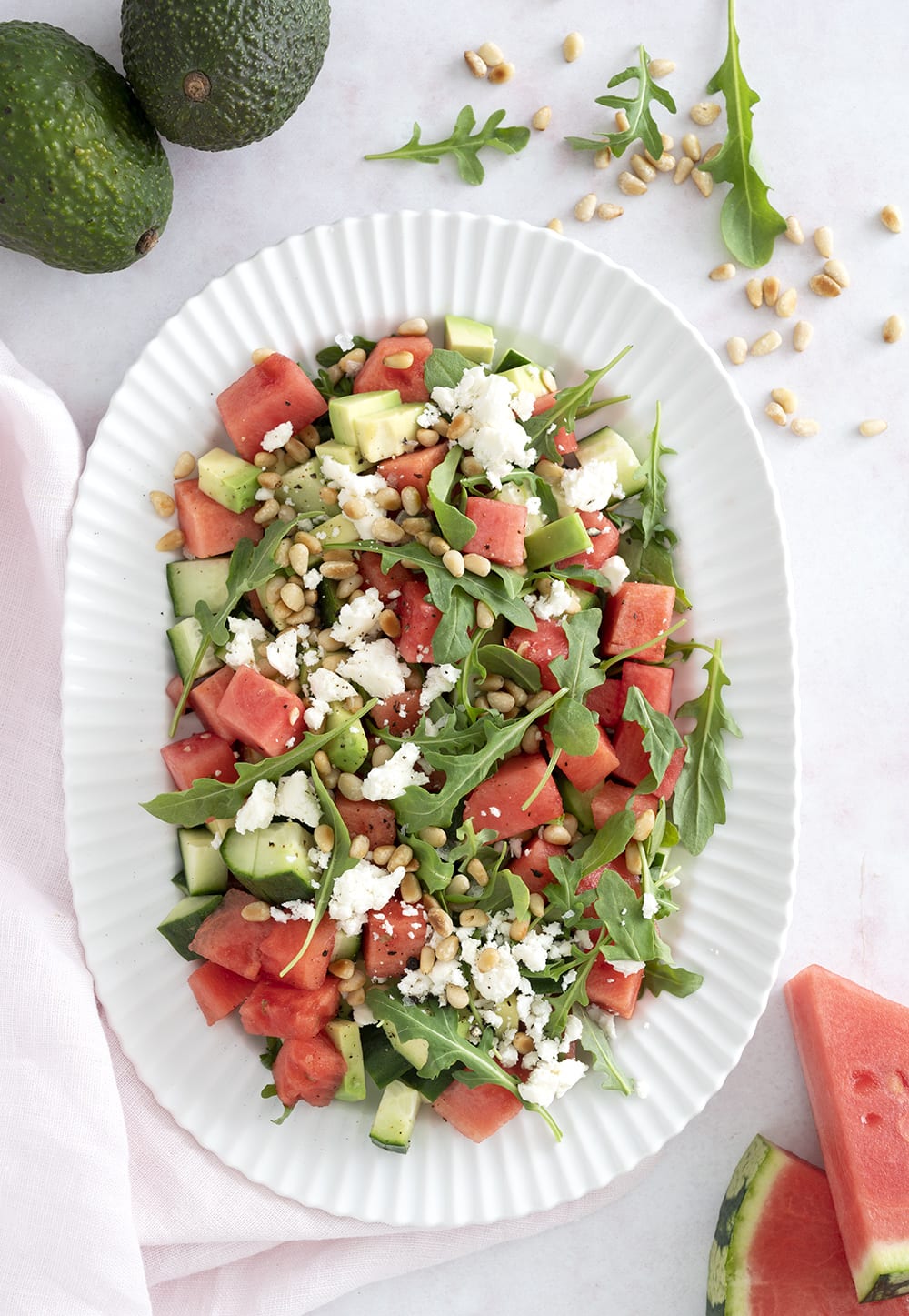 Salat med og avocado - på en dejlig salat