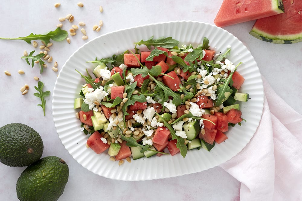 Salat med vandmelon og - opskrift på en dejlig fyldig salat