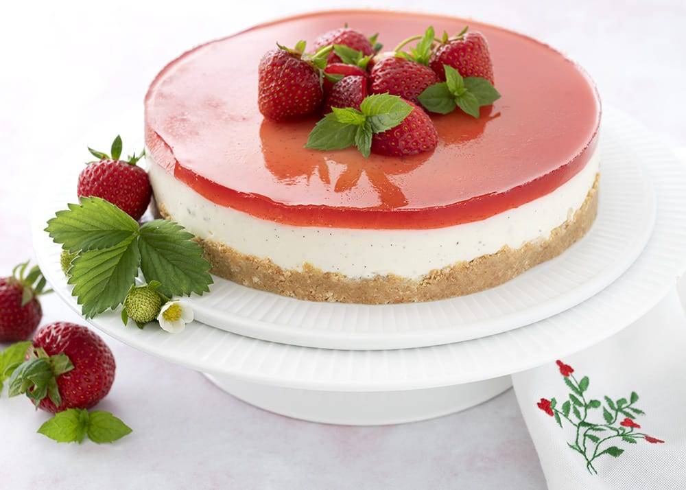 Cheesecake med jordbær opskrift på klassisk