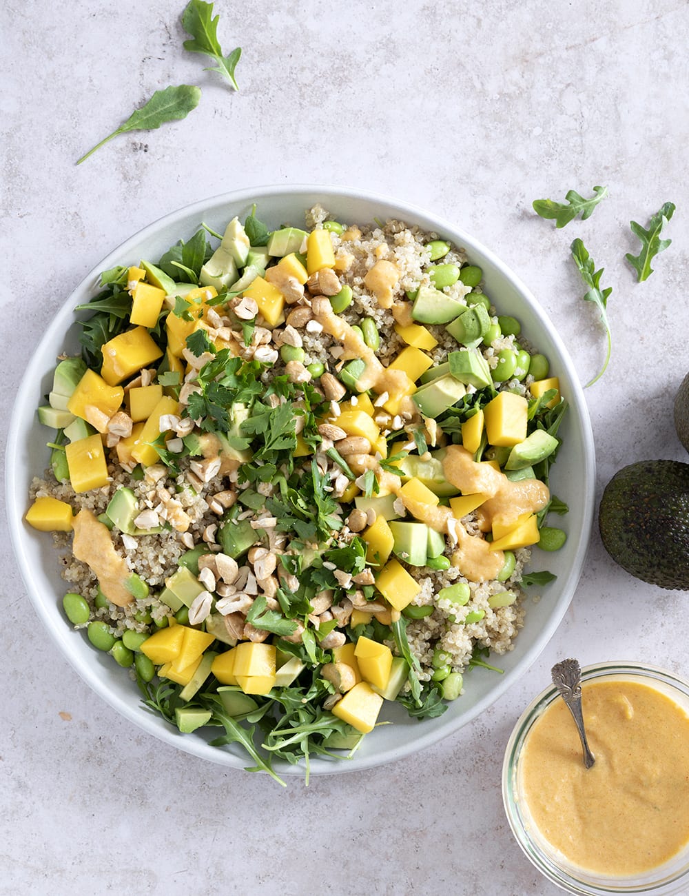 Mango og avocadosalat