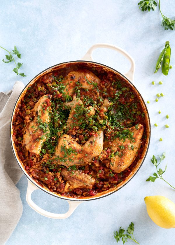 Paella med kylling og chorizo som er fyldt med god smag