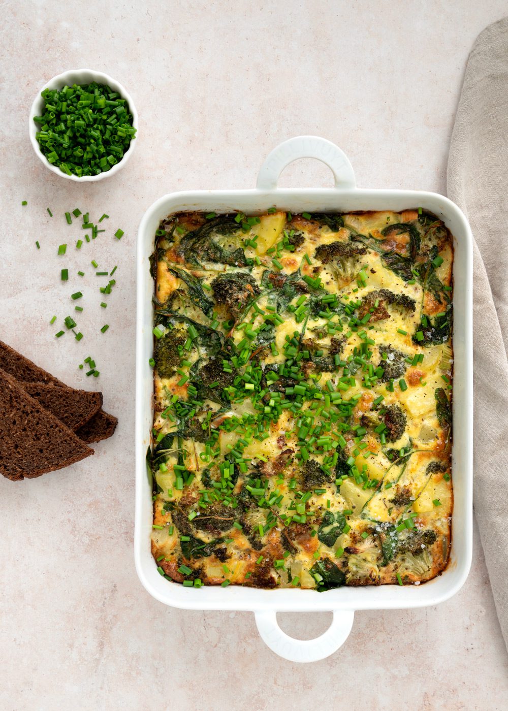 ovnbagt æggekage i fad