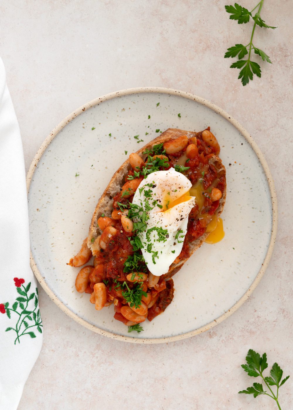 Chorizo bønner i krydret tomatsauce