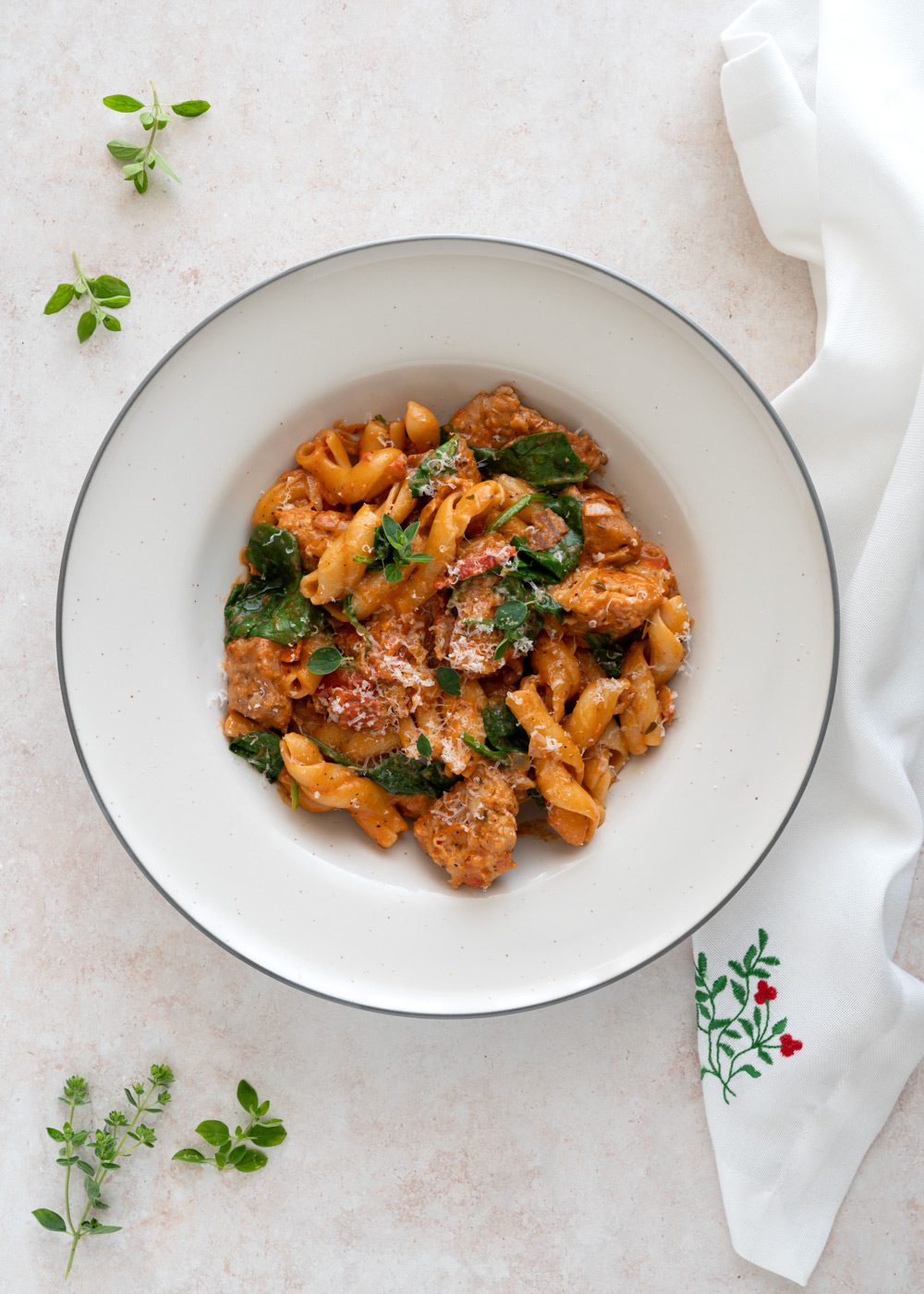 pasta med mørbrad i tomatflødesauce