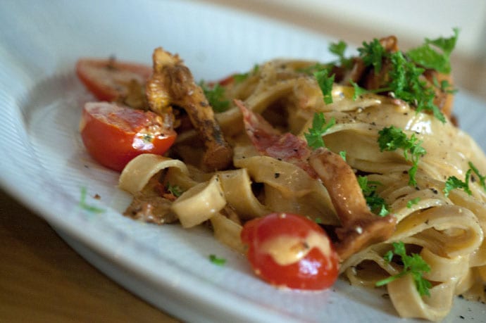 Pasta med kantareller og fløde